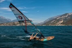 FANATIC Windsurf Board Gecko Eco 2023 - 110 24 FANATIC Windsurf Board Gecko Eco 2023 - 110 -Surfshop24 Ladenverkäufe chiarasocin geckoeco23 e pace23 by sicrowtherfanatic duotone lakegarda d6i0768