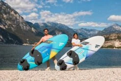 FANATIC Windsurf Board Eagle HRS 2023 - 130 -Surfshop24 Ladenverkäufe chiarasocin riccardorenna eagleltd23 eaglehrs23 ls promo by sicrowtherfanatic duotone lakegarda d6i8385