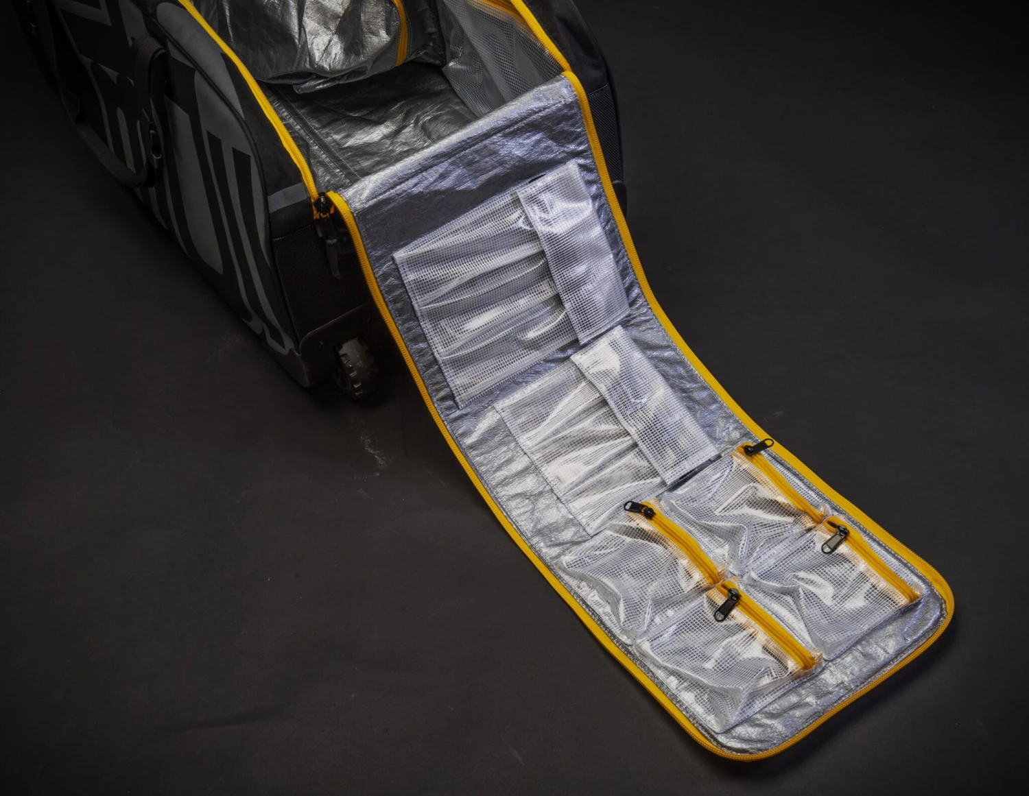 Point 7 Accessories Bag Travel Luggage 2024 - None 4 Point 7 Accessories Bag Travel Luggage 2024 - None – Bild 2