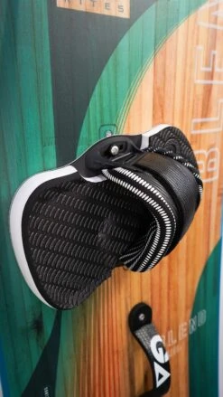 GAASTRA GA Kite Board Set Blend 2024 - 143x43 (Board Only) 10 GAASTRA GA Kite Board Set Blend 2024 - 143x43 (Board Only) -Surfshop24 Ladenverkäufe gk2023 ga blend 1